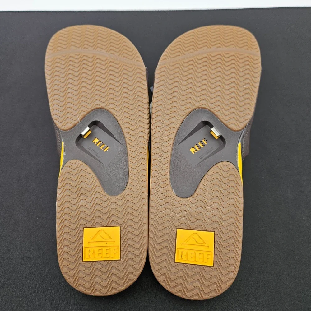 Reef Fanning Slide X MLB San Diego Padres Mens Sz 13 Brown Yellow Sandals CI8631